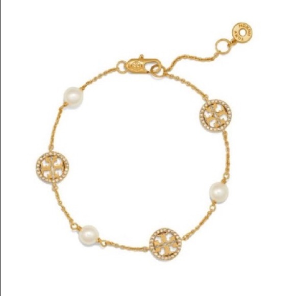 Tory Burch Jewelry - NWOT Tory Burch Delicate Logo Bracelet